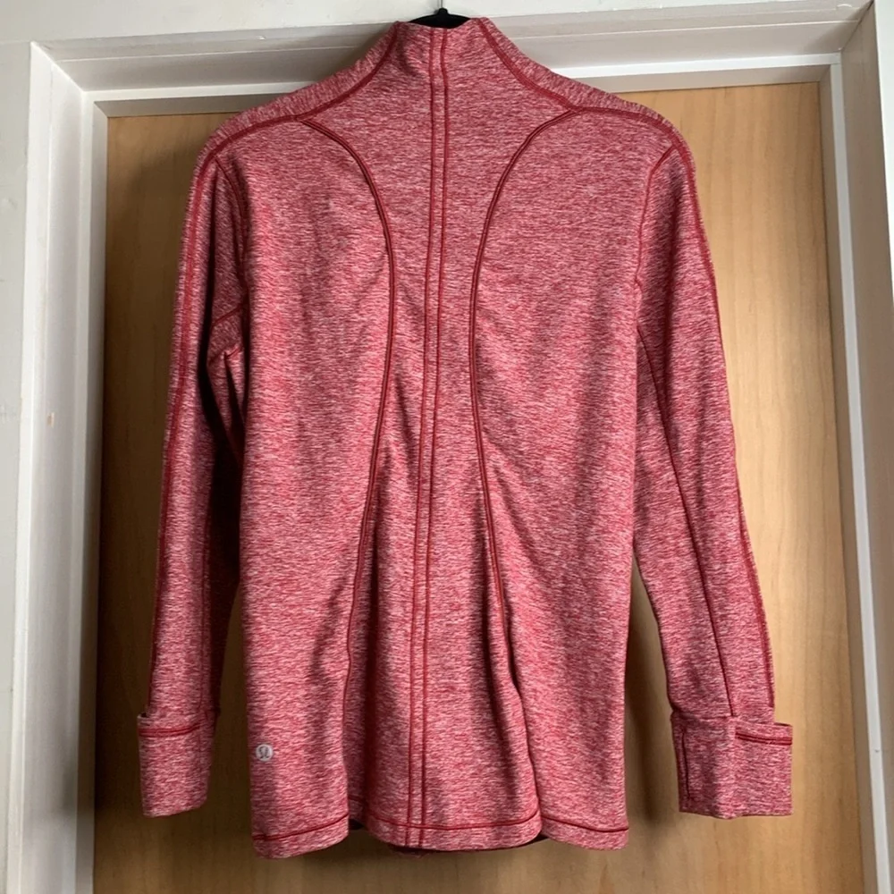 Lululemon Half Zip Pullover with Thumbholes - size 6